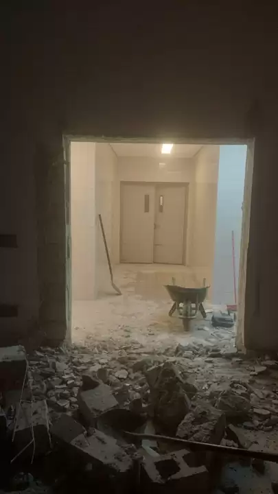 موقع عمل بعد إخراج مخلفات القص